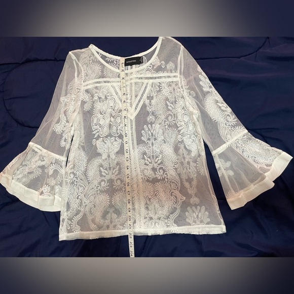 MINKPINK Lace Top XS Like New - Picture 3 of 5